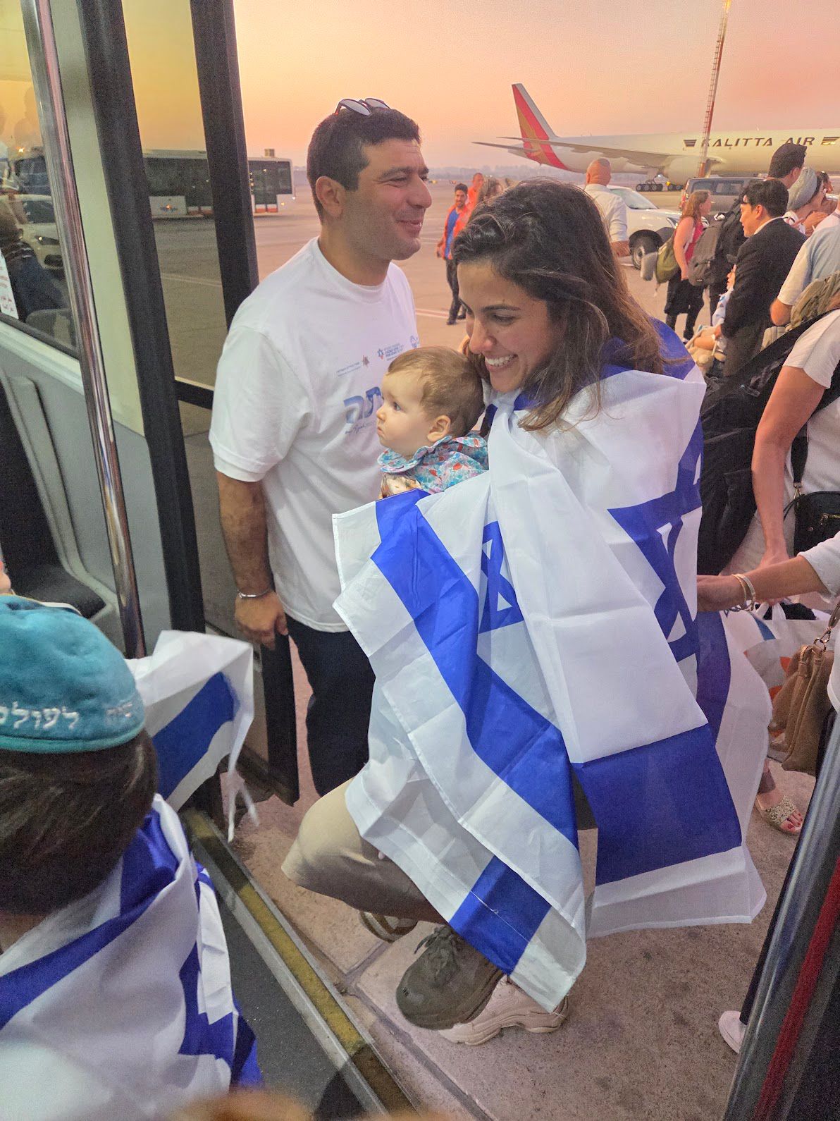 Family with Israeli flag